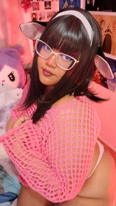 Public od MissCurvyTop  6 snímek