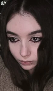 barbara_crazy forest. quiet. I.🌿💚  3টি ছবি