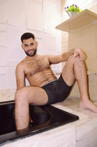 MattewRey Public Pic 3