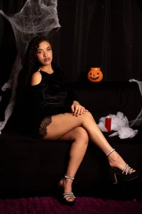 Trick or treat? 🍬😈💋 de Mia_Sex_hyh  Imagens