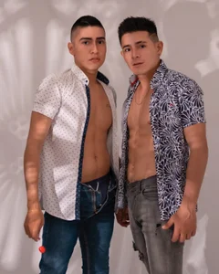 Thomas_and_lyan Public Pic 4