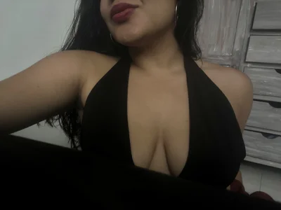 EmilyNoir1 Kisses and smiles 😘😈 - besos y sonrisas 😘🤤 사진 2