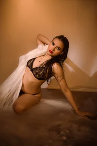VictoriaNavarro Spooky, Sexy, Fancy Me 👻 Gambar 8