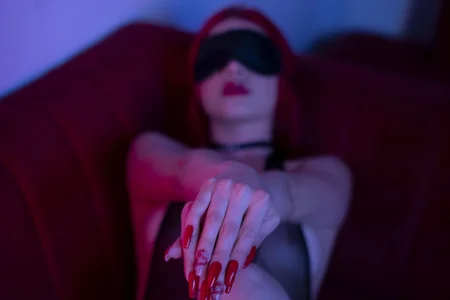 I don't need to see to obey... de coralsmith11  5 photos