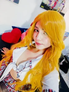 chirlleyy 🎃  6টি ছবি