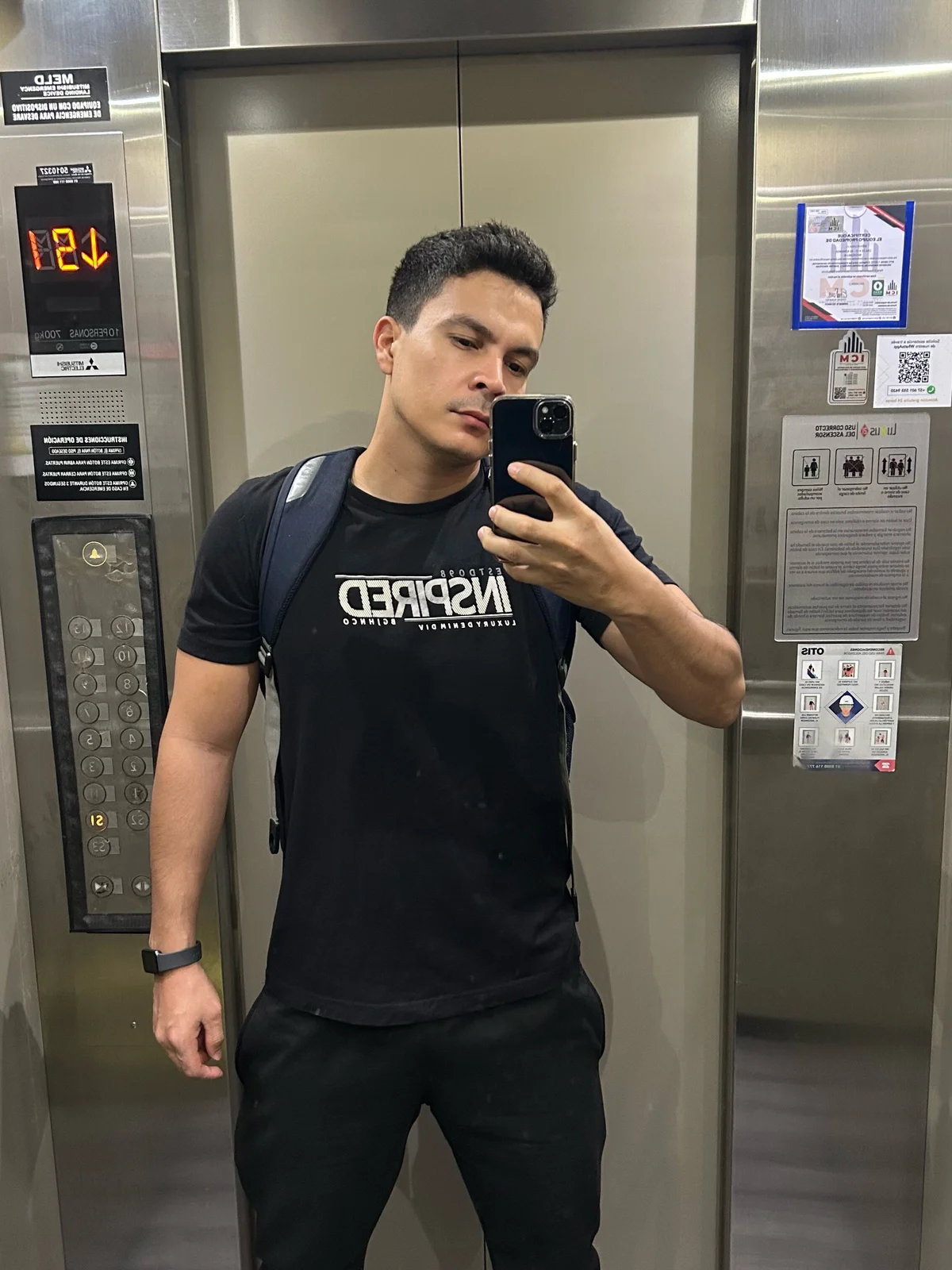 Galindo_33 热门图片 5873