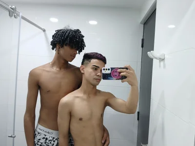 Violet_Dream2 Hot boys Immagine 