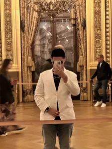 Public de alexandergrey760886  5 Imagens