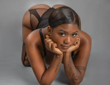 kimmsybloom Public Pic 2