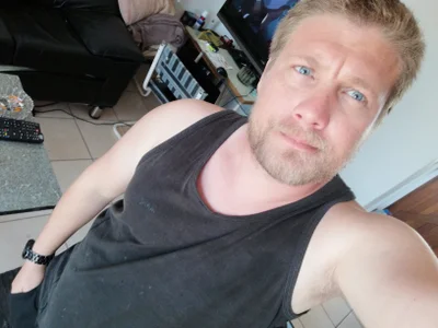 Devandre-64s XXX nøgenfoto 7