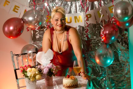 GianellaCox_ happy Birthday to me Pic 8