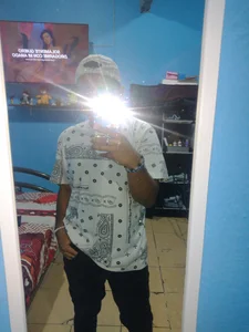 Guiichoo: Public ( 4 фото)