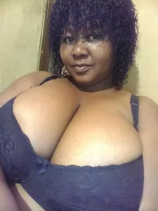 BustyBusixxx Public Foto 3