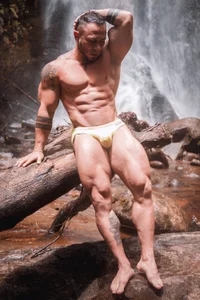 LOGAN_WHITTERS01 Public Foto