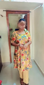 Mallu_Meena69 Public টি ছবি