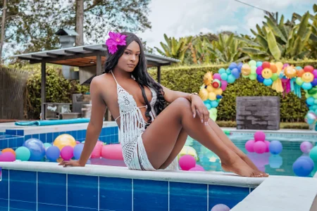 nahomi_campbell 🌺🌴 ALOHA Poză