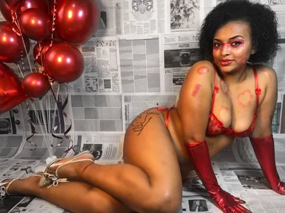 Ebony_megan1 Public Pic 6