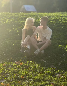 NeonDuo_ love  7 снимка