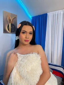 Camila69xx's XXX Nude Photo 2