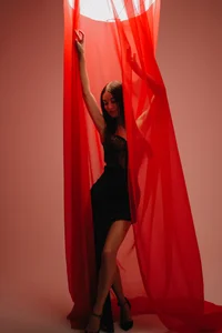 CherryyLulu in red light Pic 2