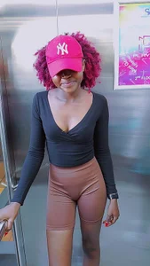 Lola_twerks Lola's body Εικόνα