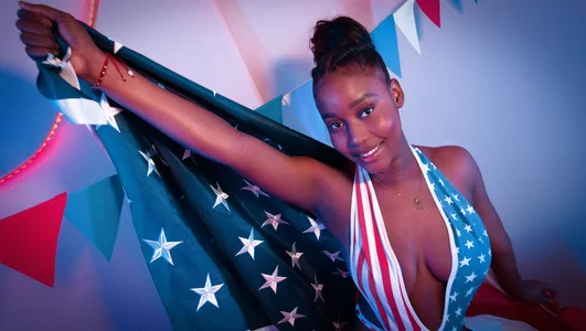 MichaelaCox 4 of july 圖片 4
