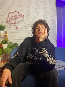 Public od KissSlava  3 snímek