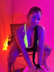 Nicolemorelli2 Summer VIbes ☀️🌴  4. fénykép