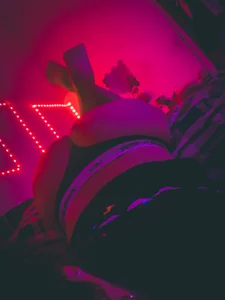 HaleyKin Public Kuva