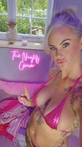 DeliciousDeeX Naughty Corner Pic 2