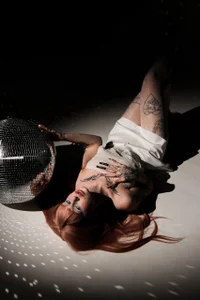 HoneyGold_ Public Immagine  5