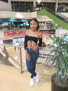 EmilyAuraPublic Bild 5
