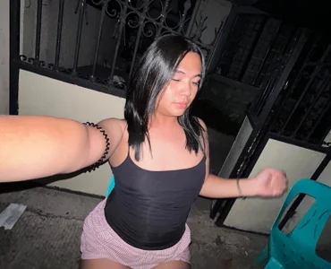 AsiancockCarolineXXX Public Gambar 4