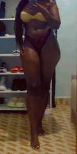 Curvy-Baddie kullanıcısının Body fine albümü -  fotoğraf