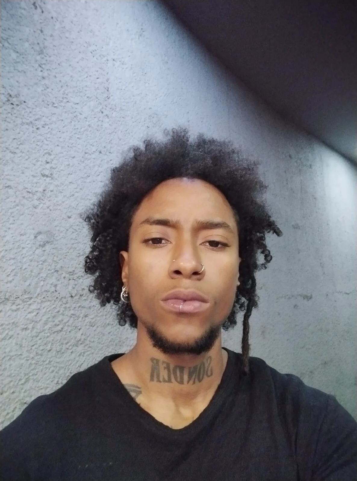 JhonyMiller_ 님의 트렌드 중인 사진  1052개