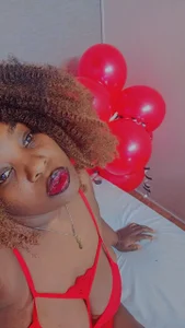 ebony_NeighborMoans perfect Immagine  2