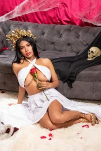 salomebenz happy halloween 🧡🖤 Pic 3