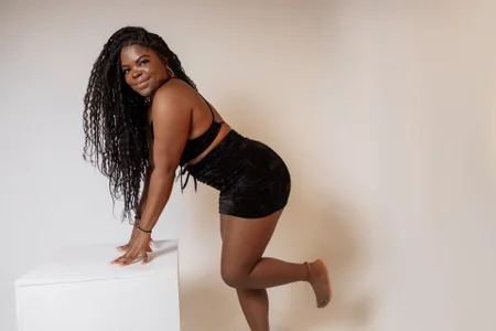 Naomi_Jackson_ Public slika