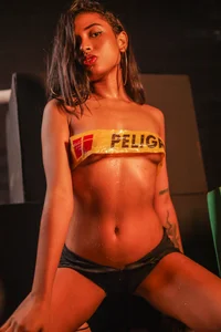 Dangerus de andymiller_  3 photos