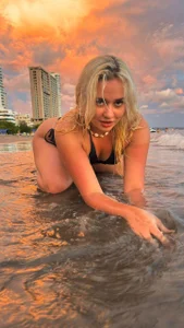 sofia_pamela the sea and I make a good combination 💖 Foto 2