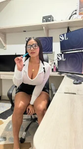 mia_hank Your favorite secretary is available... what's your next order 📒🔥❤️‍🔥 Pic