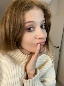 itsagainEmily Slim silhouette line and a feeling of absolute lightness Εικόνα