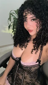 EmilyWantsMore Public Immagine  8