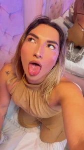 TomLondon_ “Stay… this is just getting interesting.”  5টি ছবি