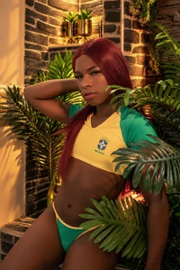 Dominique_Lux Public Bilde 7