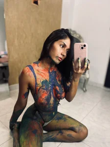 your_khloe Painting day Pic