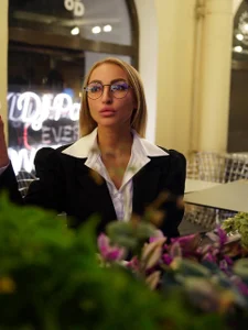 Bunny_Butt_ kullanıcısının The Busy Lady Photoshot albümü -  5 fotoğraf