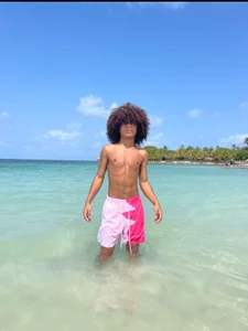 Alexiis_Etereo kullanıcısının ⚡ Back and more delicious ⚡ albümü -  4 fotoğraf