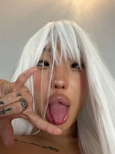 EIeniVanwart Another cool wig look Foto