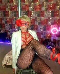 erotic_dessire_ Nylon Queen Kuva 3